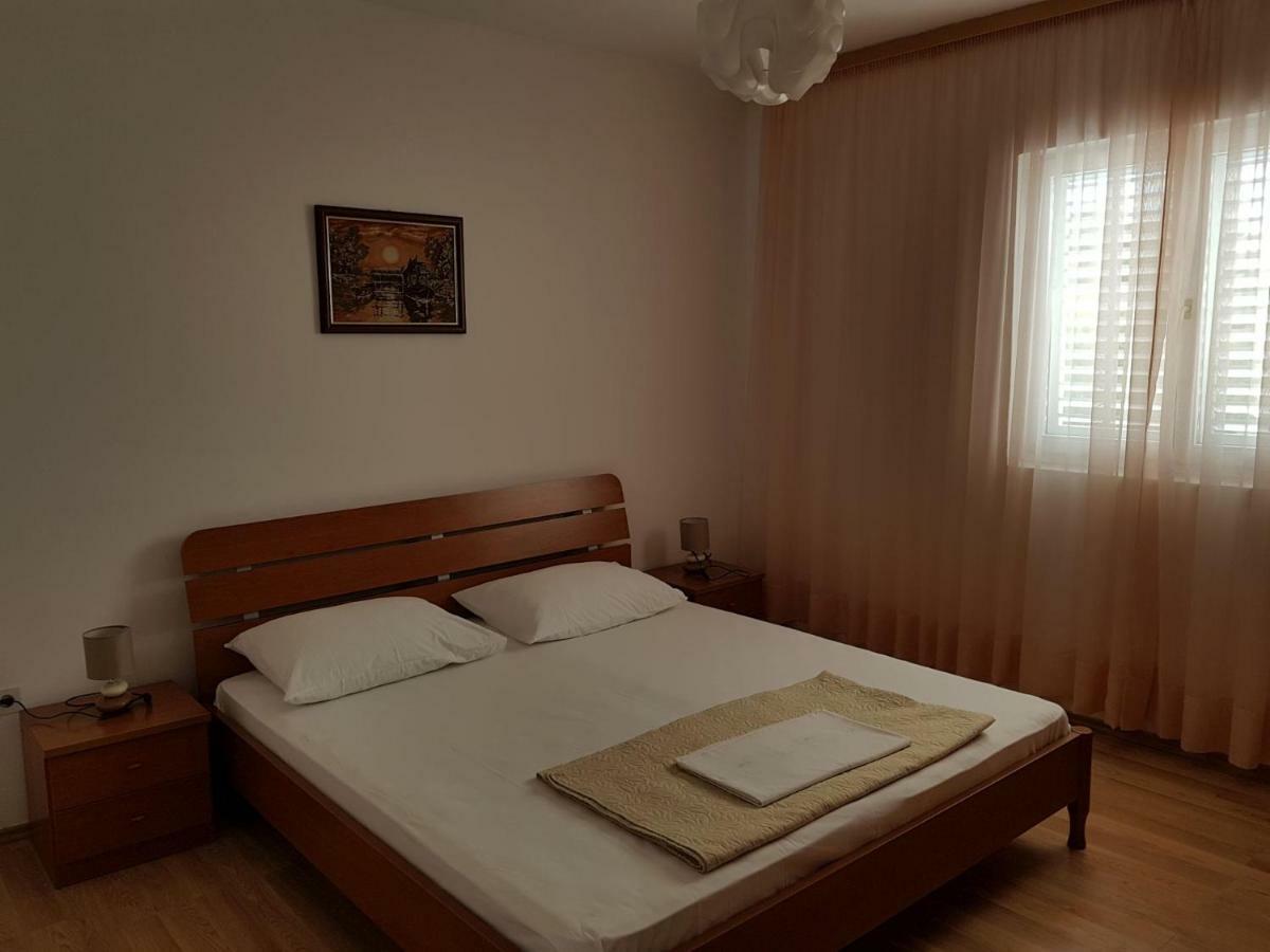 Apartments Andelic Свети-Филип-и-Яков Экстерьер фото